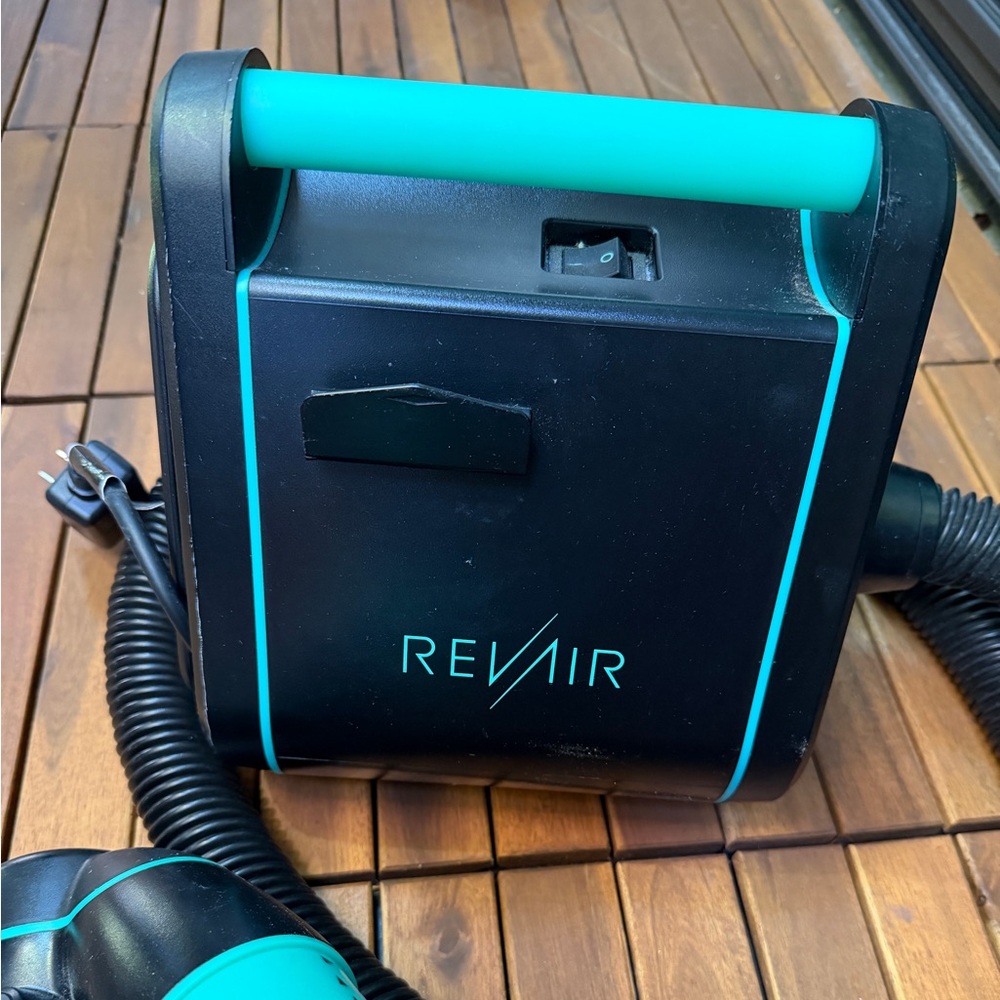 RevAir reverse Hair Dryer